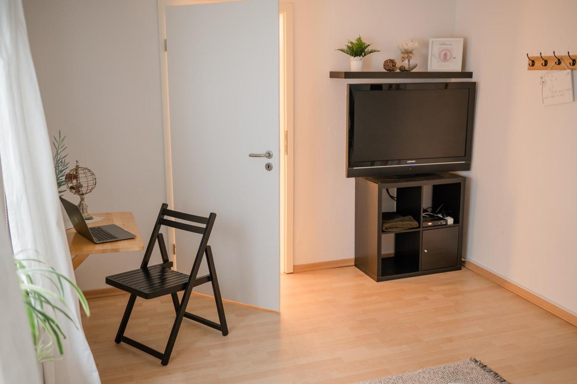 Buchlindenweg - Zimmer & Ferienwohnung Breitscheid  Dış mekan fotoğraf
