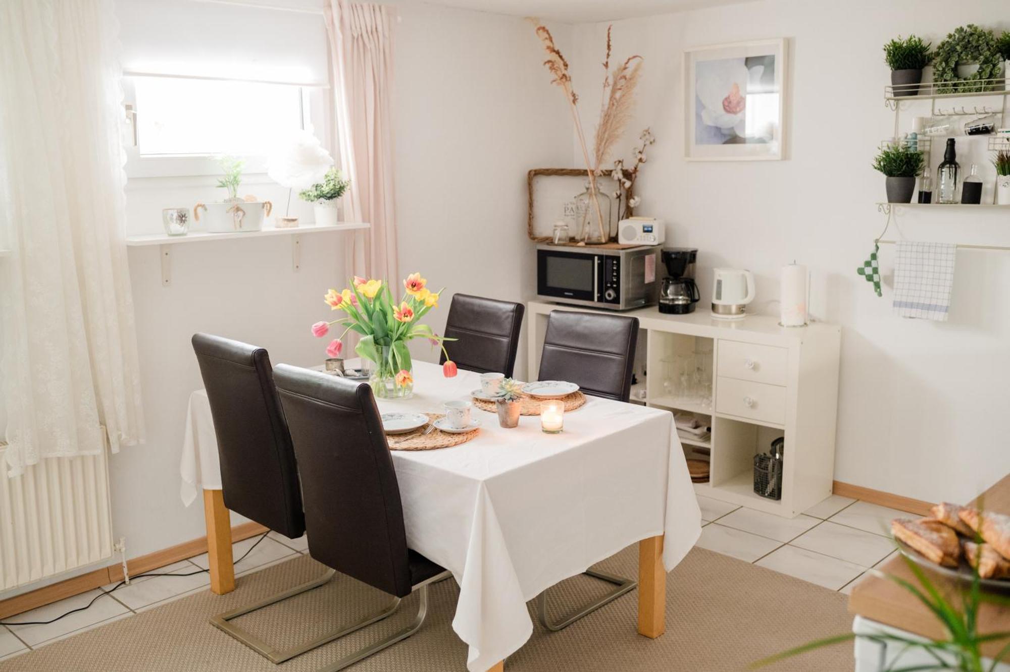 Buchlindenweg - Zimmer & Ferienwohnung Breitscheid  Dış mekan fotoğraf